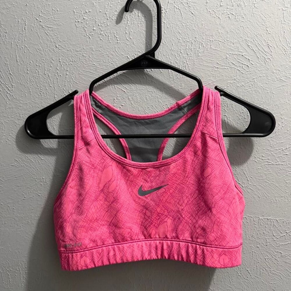 Nike Women's Pink Bra